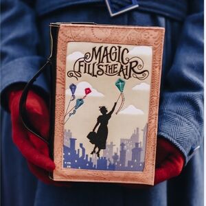 NWOT DISNEY MAGIC FILLS THE AIR BOOK CLUTCH MARY POPPINS RETURNS CROSSBODY BAG